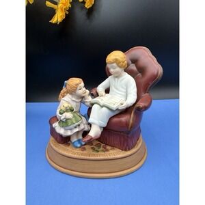 Avon Enjoying the Night Before Christmas Figurine 3rd Edition Christmas Memories